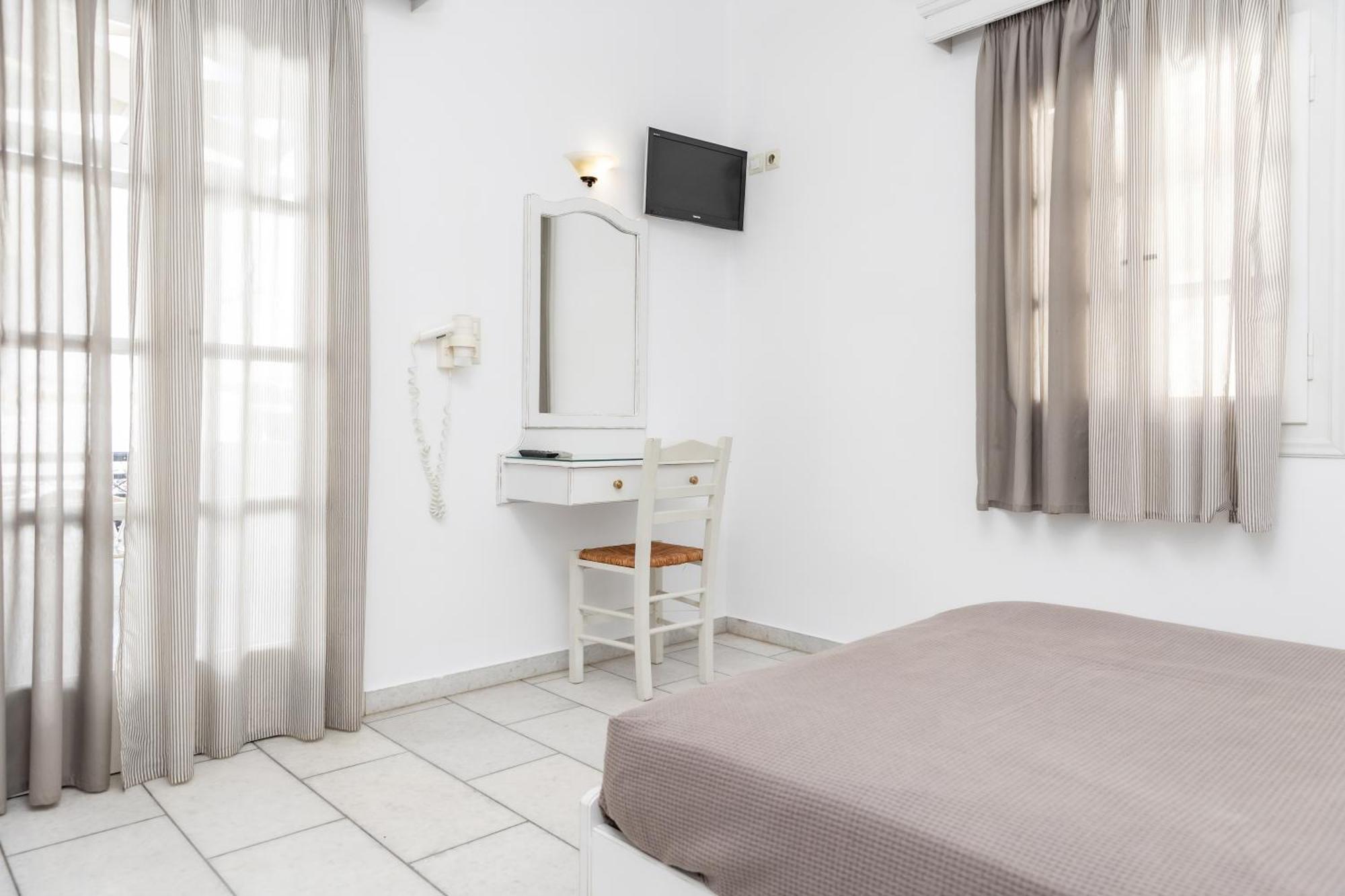 Depis Studios & Apartments Naxos City Eksteriør bilde