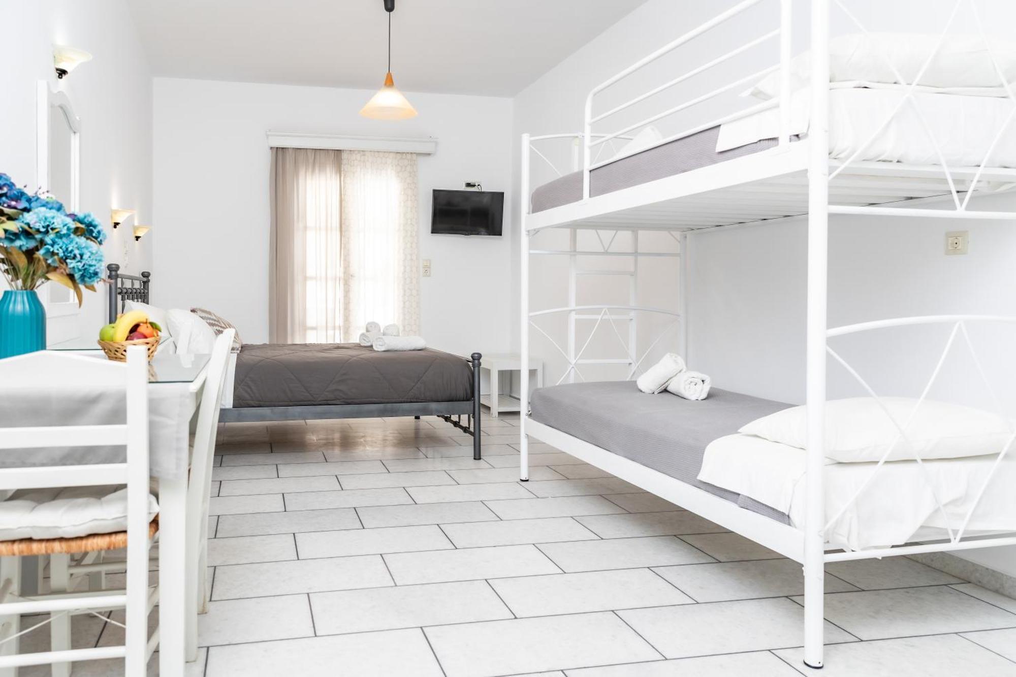 Depis Studios & Apartments Naxos City Eksteriør bilde