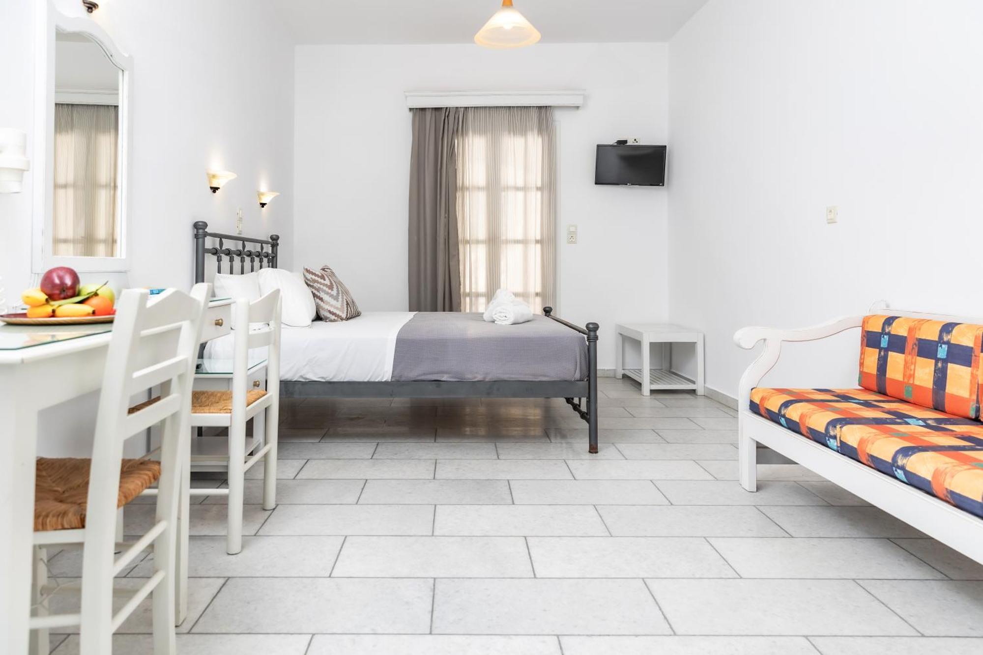 Depis Studios & Apartments Naxos City Eksteriør bilde