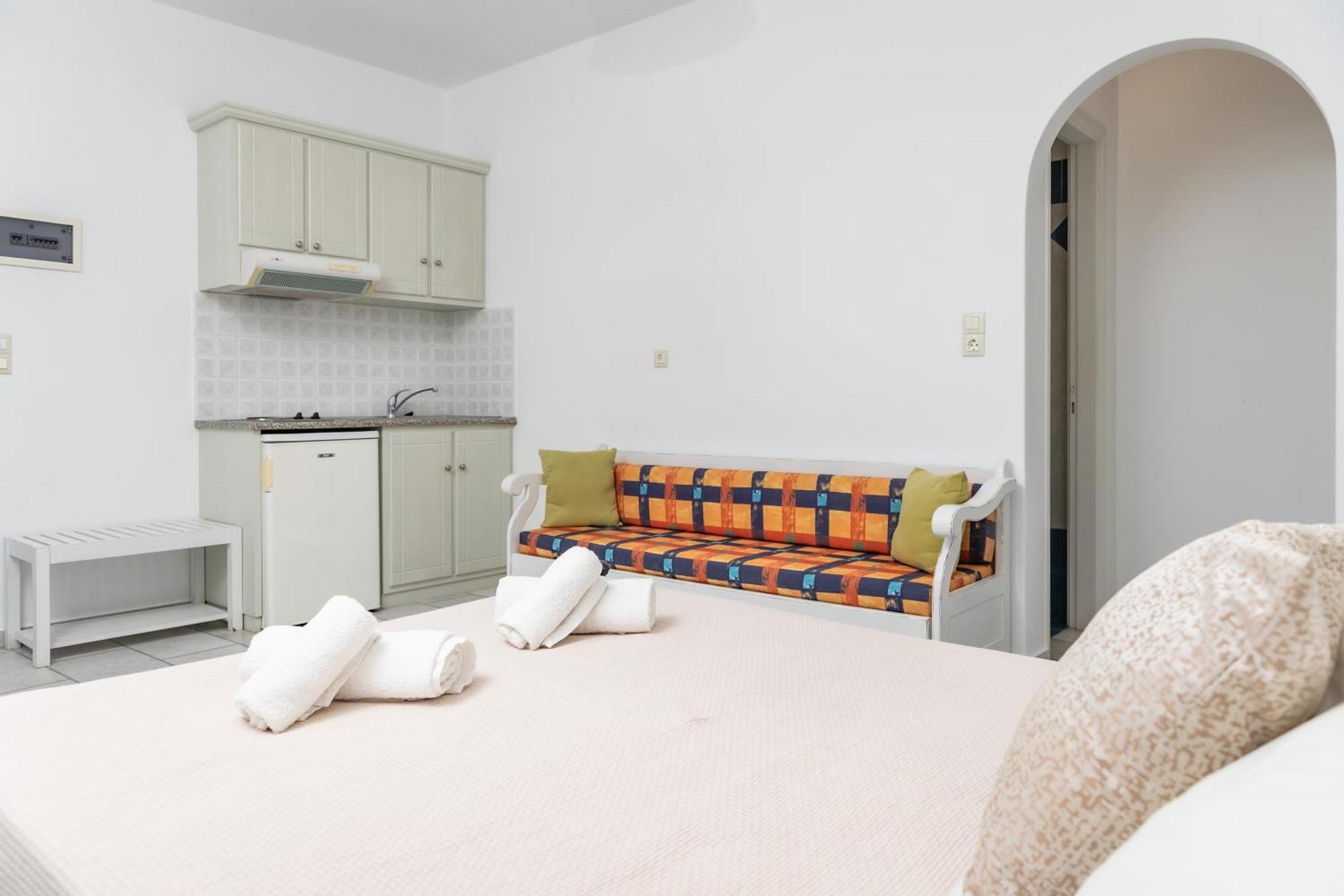 Depis Studios & Apartments Naxos City Eksteriør bilde